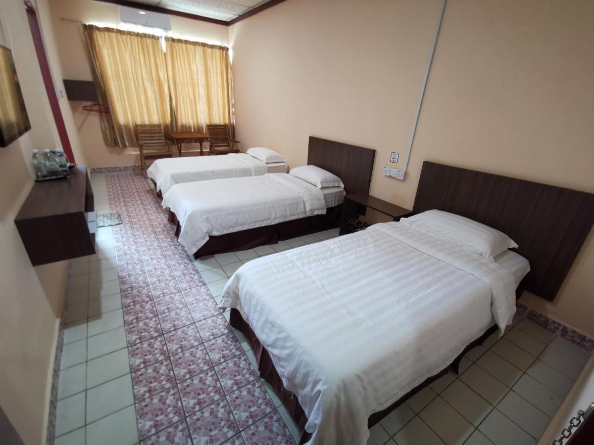 Indah Inn Тавау Екстериор снимка