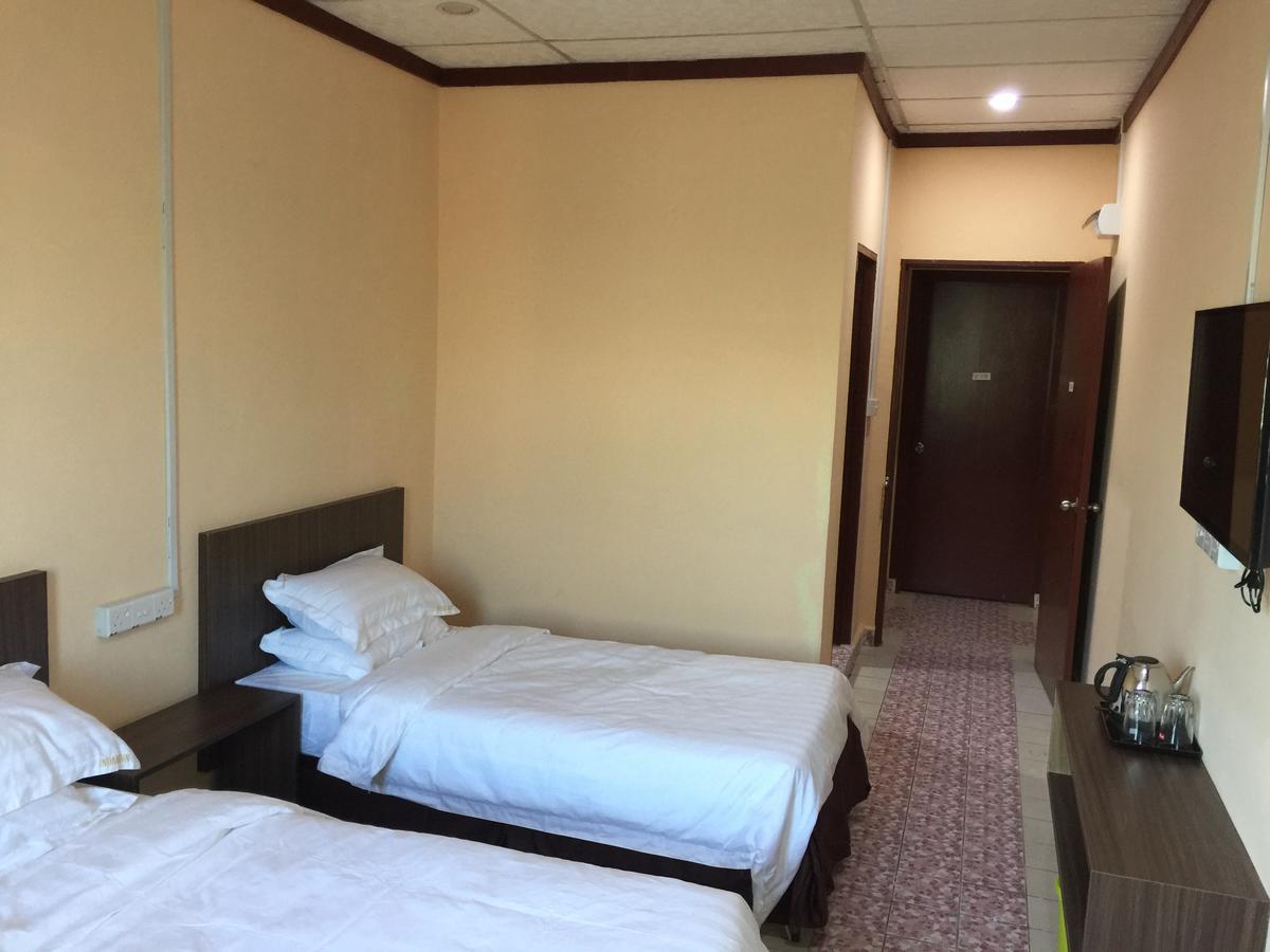 Indah Inn Тавау Екстериор снимка