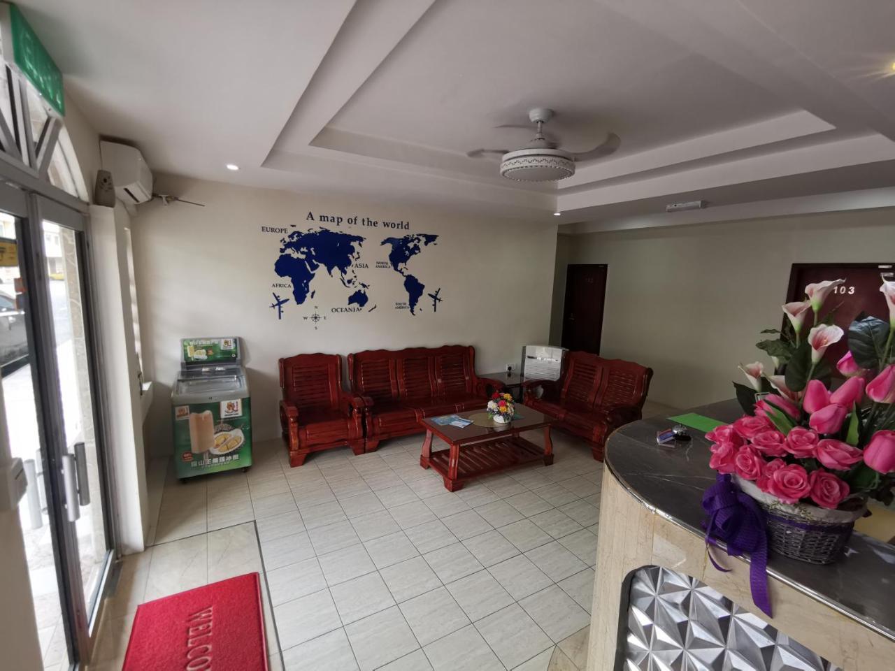 Indah Inn Тавау Екстериор снимка